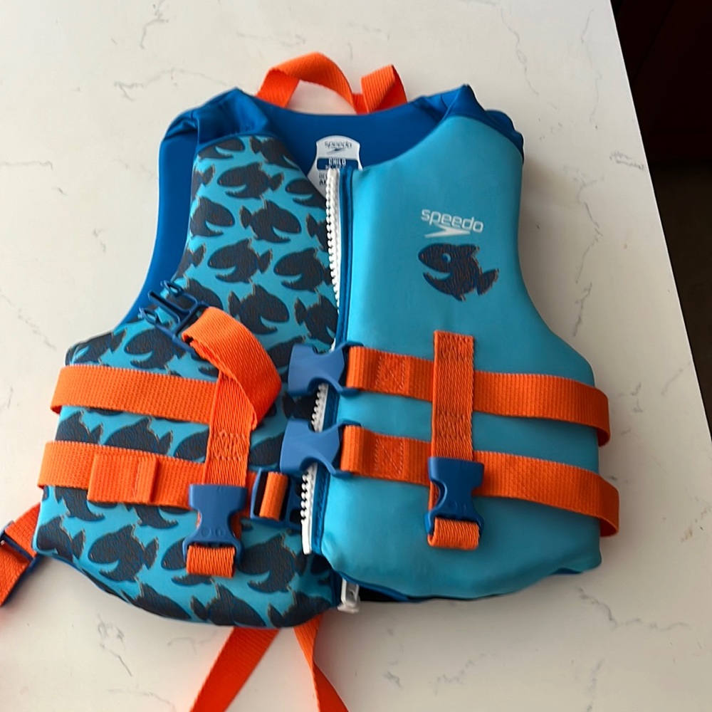Speedo 30-50 lb child life vest